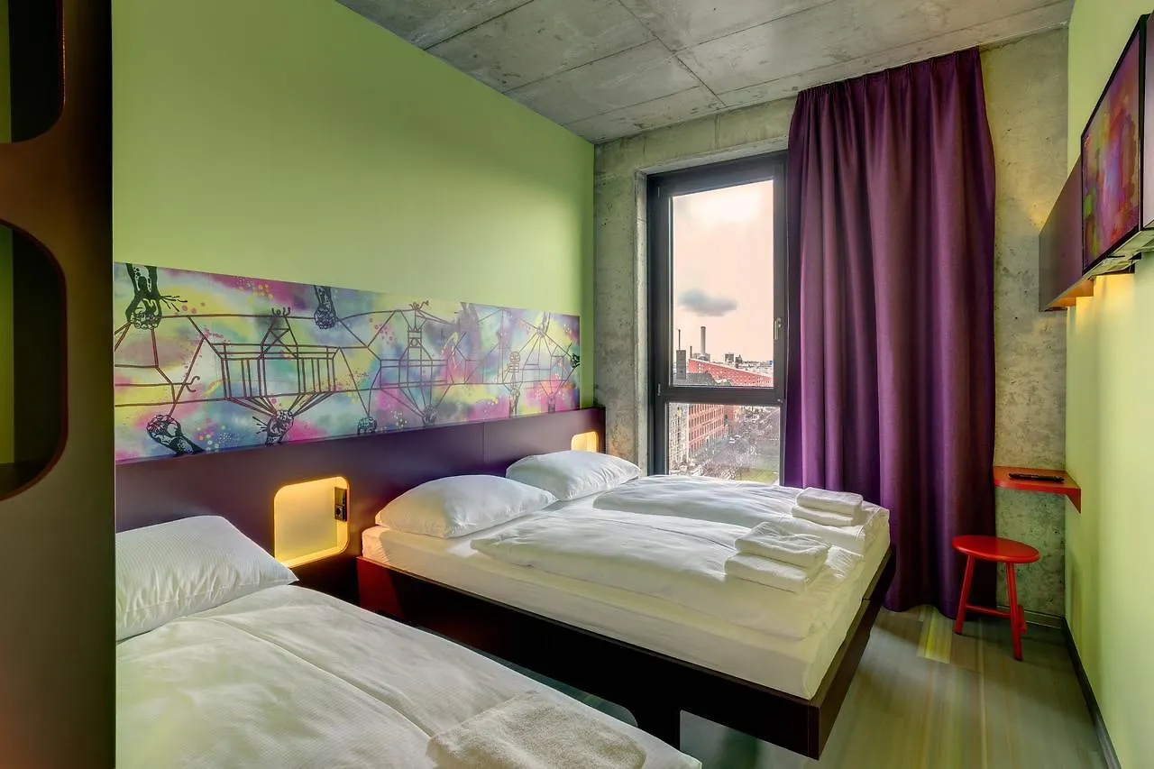 Meininger Hotel Berlin East Side Gallery