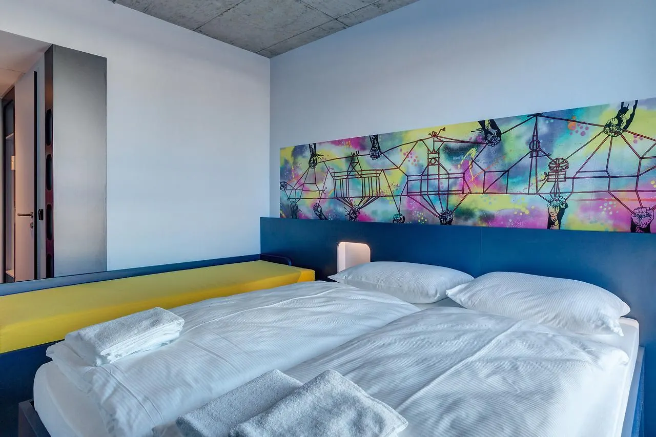 Meininger Hotel Berlin East Side Gallery