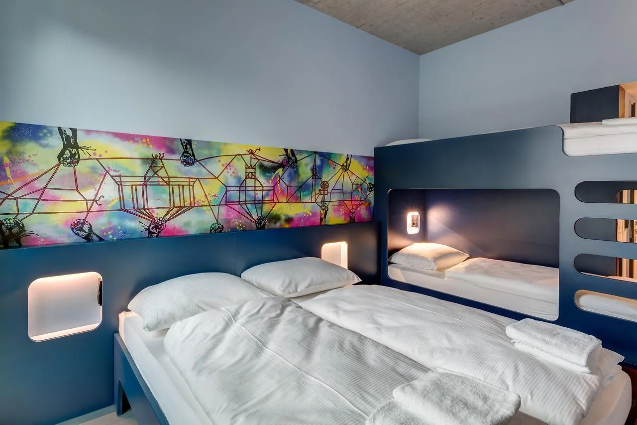 Meininger Hotel Berlin East Side Gallery