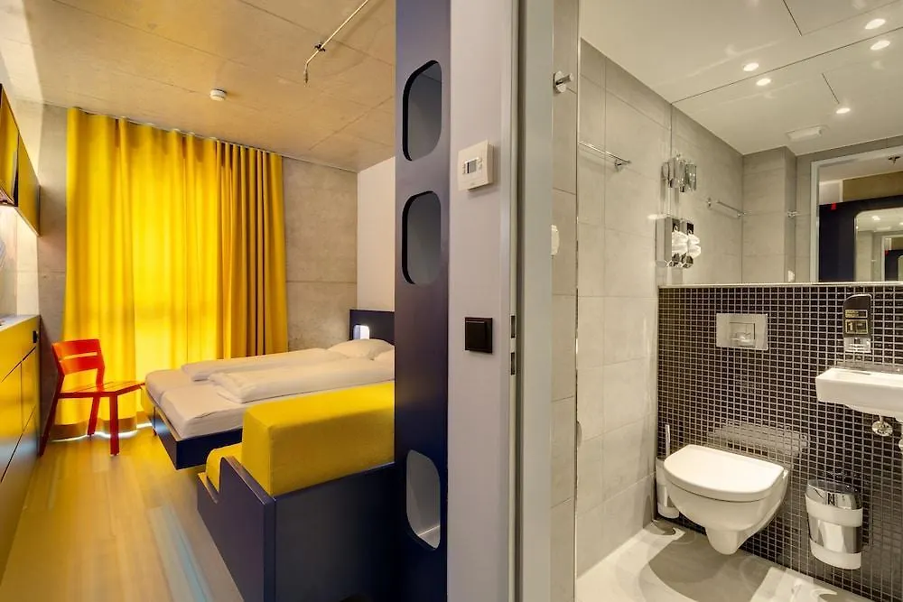 Meininger Hotel Berlin East Side Gallery