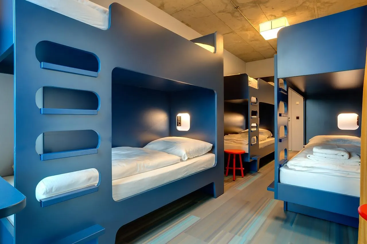 MEININGER Hotel Berlin East Side Gallery